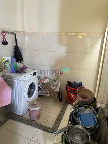 Hình ảnh Nhà 2 lầu 4 phòng ngủ- Đường Bình Trị Đông