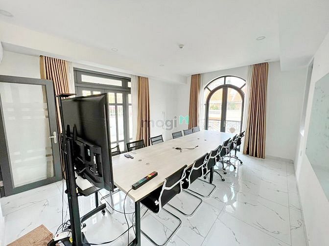 Hình ảnh Cần cho thuê biệt thự có hầm + thang máy MT 8 Đường 12 Himlam Q7