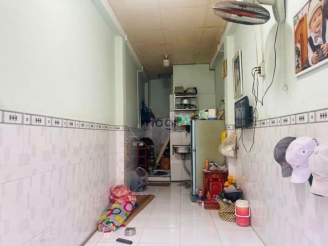 Hình ảnh Gần cầu Nguyễn Tri Phương, Ba Đình, F9, Q8. Trệt lầu. 16m2.