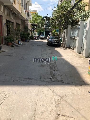 Hình ảnh Hxh gần mặt tiền đường Lý Thái Tổ. Quận 10.Dt: 6x12(65m2) Giá: 10,2 Tỷ