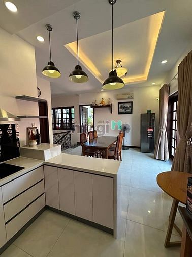 Hình ảnh Cho thuê biệt thự q2 khu compound an ninh  👉  1. Biệt thự khu compoun