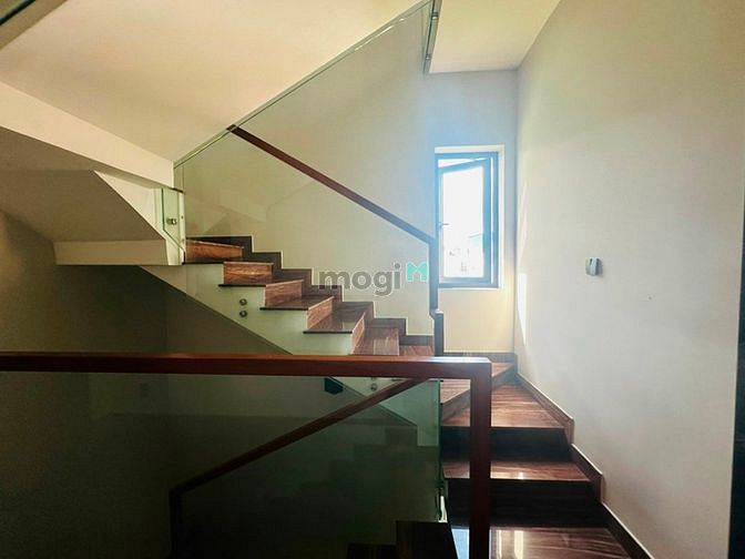 Hình ảnh Chính Chủ Cho Thuê Villa VIP Compound River Mark Q2 300m siêu đẹp !!
