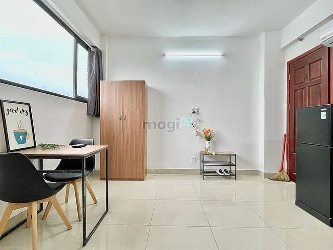 Hình ảnh Studio cửa sổ full nội thất cạnh cresentmall phú mỹ hưng q7 lotte