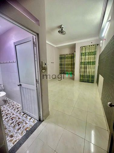 Hình ảnh Nhà 3 lầu 5 phòng ngủ 6wc - đường Bình Trị Đông, hẻm 6m
