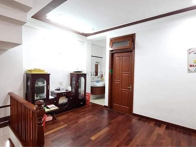 Hình ảnh Cho thuê nhà 3 tầng MT đường Phần Lăng full nội thất
