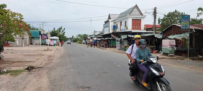 Hình ảnh 390 triệu đất thổ mặt tiền đát xanh 8met ngay khu trung tâm dân cư