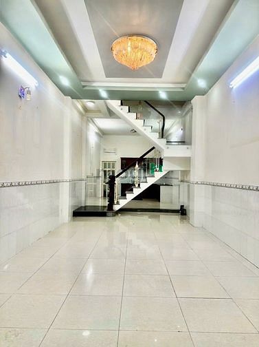 Hình ảnh Nhà 3 lầu 5 phòng ngủ 6wc - đường Bình Trị Đông, hẻm 6m