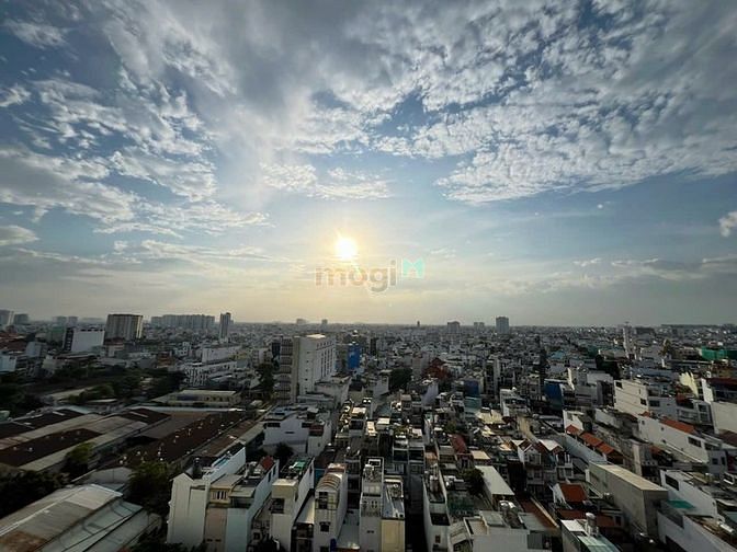 Hình ảnh Cho thuê CH Oriental Plaza, DT 80m2, 2PN, NT cơ bản, giá 10tr/tháng
