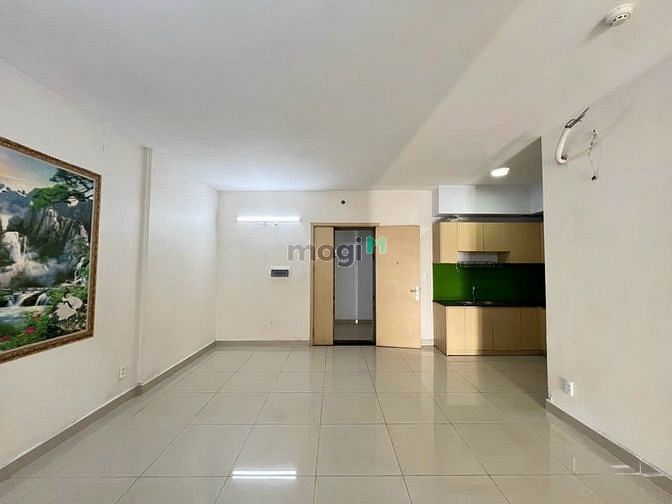 Hình ảnh Cho thuê CH Oriental Plaza, DT 80m2, 2PN, NT cơ bản, giá 10tr/tháng