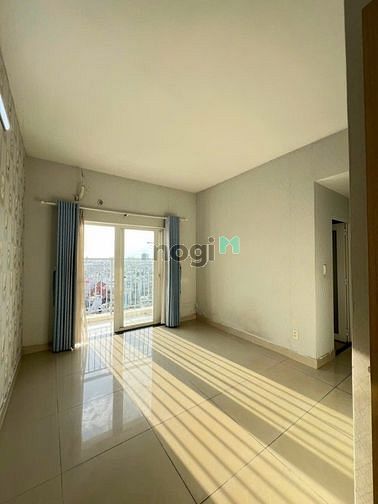 Hình ảnh Cho thuê CH Oriental Plaza, DT 80m2, 2PN, NT cơ bản, giá 10tr/tháng
