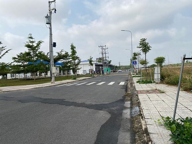 Hình ảnh Đất khu dân cư đường Nguyễn Duy Trinh, Quận 2 DT 120m2 giá 2tỷ500 SHR