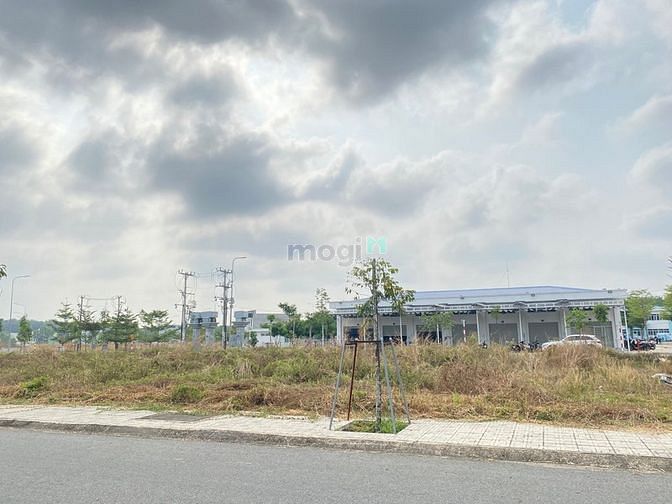 Hình ảnh Đất khu dân cư đường Nguyễn Duy Trinh, Quận 2 DT 120m2 giá 2tỷ500 SHR