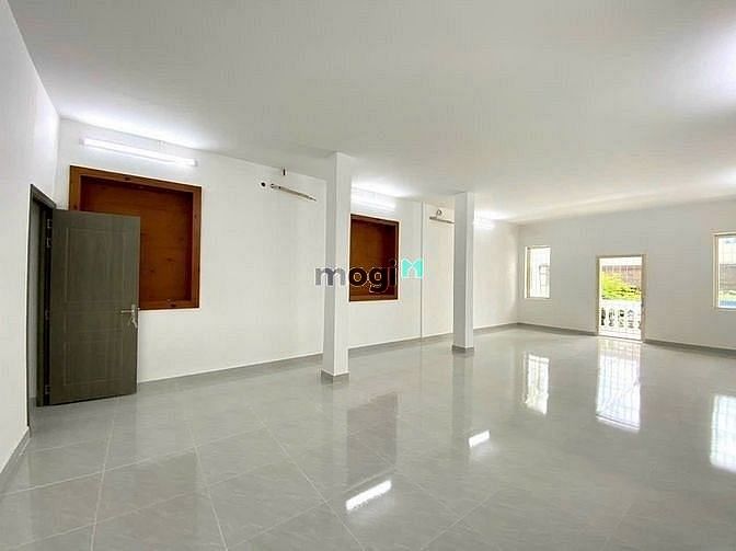 Hình ảnh Cho thuê nhà phố MT Tôn Đức Thắng, Q1 giá 45tr/tháng