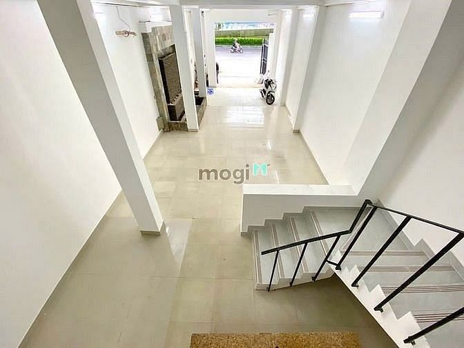 Hình ảnh Cho thuê nhà phố MT Tôn Đức Thắng, Q1 giá 45tr/tháng