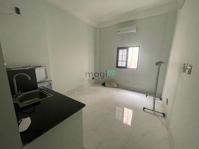 Hình ảnh Studio cửa sổ trời, có bảo vệ, thang máy, giờ giấc tự do