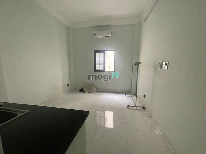Hình ảnh Studio cửa sổ trời, có bảo vệ, thang máy, giờ giấc tự do