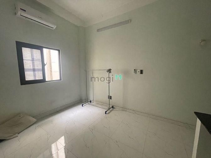 Hình ảnh Studio cửa sổ trời, có bảo vệ, thang máy, giờ giấc tự do