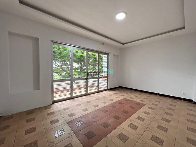 Hình ảnh Phòng studio ban công rộng 25m2 mới xây khu Tên Lửa