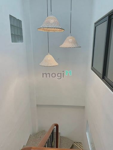 Hình ảnh Mặt tiền 3 lầu NHÀ MỚI dtsd 300m2 p2 Tân Bình
