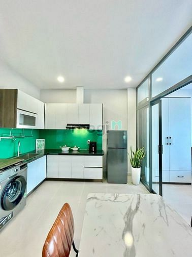 Hình ảnh Căn Hộ Cao Cấp 1PN Full NT - Máy Giặt Riêng - Balcon Ngay Sân Bay TSN
