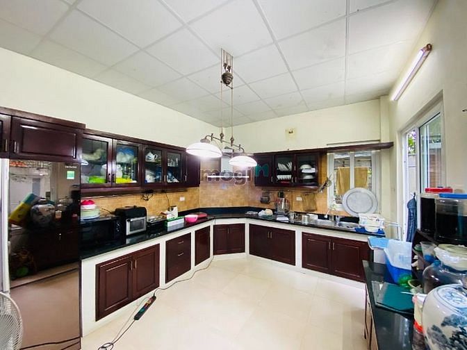 Hình ảnh Bán BT sân vườn 360m² ph Lê Trọng Tấn, mặt tiền 8m, 22 tỷ