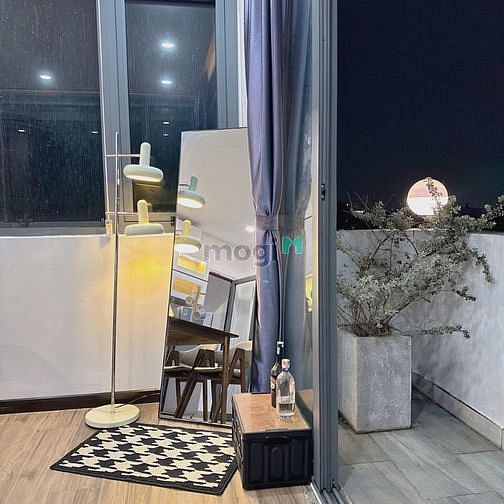 Hình ảnh Studio bancon lớn nhiều cửa sổ siêu hiện đại ngay Dạ Nam Quận 8