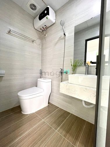 Hình ảnh Studio bancon lớn nhiều cửa sổ siêu hiện đại ngay Dạ Nam Quận 8