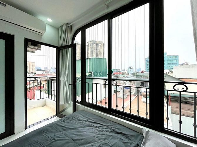 Hình ảnh Studio bancon lớn nhiều cửa sổ siêu hiện đại ngay Dạ Nam Quận 8