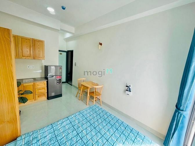 Hình ảnh Cho thuê CHDV mới xây_Ban công_Full nt_Cạnh VLU cs2_Có thang máy