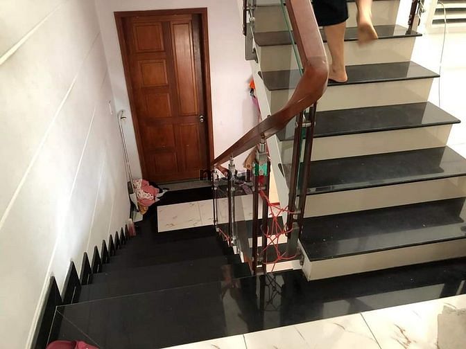Hình ảnh Nhà bán gần Vincom quận 7, 100m2, hẻm xe hơi, chỉ 8 tỷ hơn