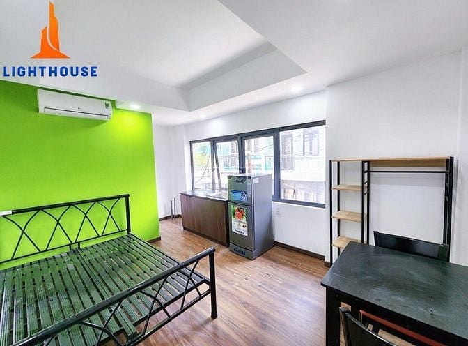 Hình ảnh Studio cửa kính lớn mới tinh chưa qua dử dụng ngay ĐH Công Thương