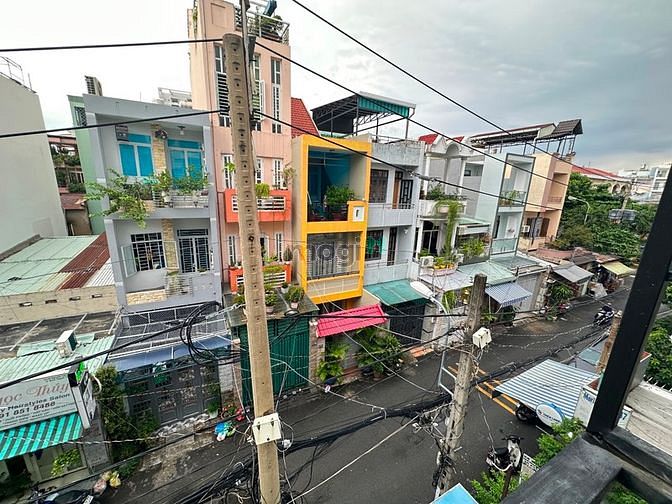 Hình ảnh Trống studio ban công, thiết kế sang trọng, full nội thất