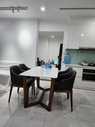 Hình ảnh Cho thuê 1PN Landmark 2- Vinhomes Central Park 19Tr full NT đẹp
