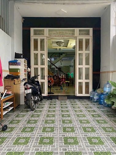 Hình ảnh Nhà [4x18] 3 lầu 4 phòng ngủ- Hương lộ 2