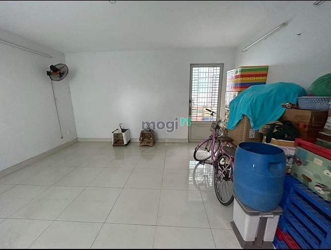 Hình ảnh 🏡 5 x 20 - Limousine đậu cửa - Tân Bình - Giáp Q10