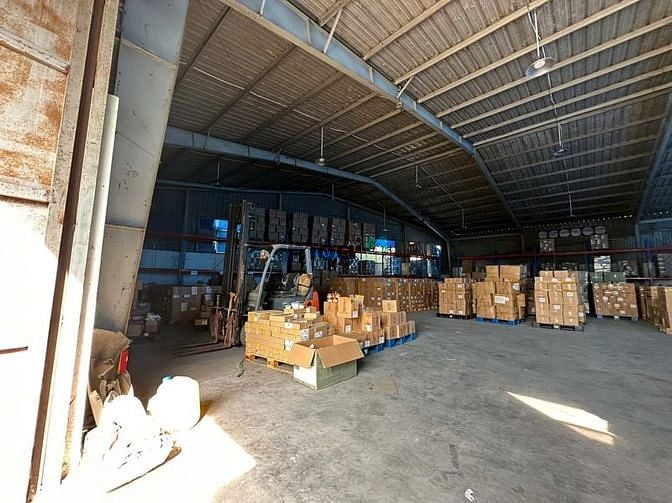 Hình ảnh Kho Mặt tiền  Tỉnh lộ 10 1200 m2. Gần Tên Lửa  75 tr