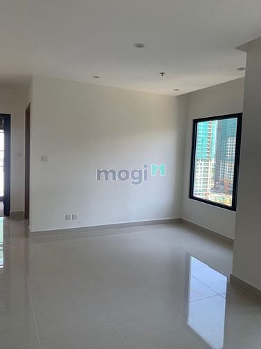 Hình ảnh Vinhomes Quận 9 cho thuê căn 2PN 2WC có rèm giá chỉ 6 triệu/ tháng