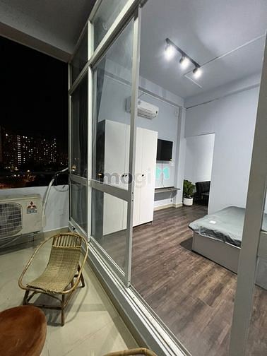 Hình ảnh Cho thuê phòng bancon lớn có máy giặt riêng Hoàng Sa Quận 3