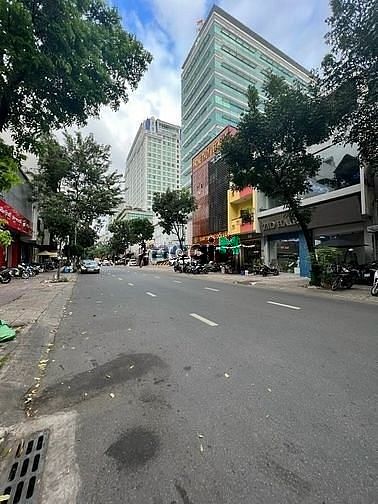 Hình ảnh Cho thuê MT 9*25m Đ. Nguyễn Đình Chiểu Q3 - 2 Tầng.