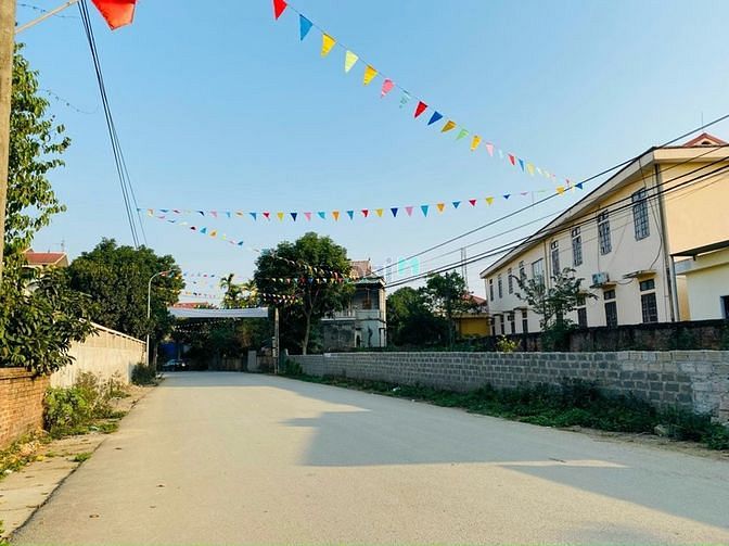 Hình ảnh Gửi bán lô đất bám trục chính apphan Hòa Sơn - Lương Sơn
