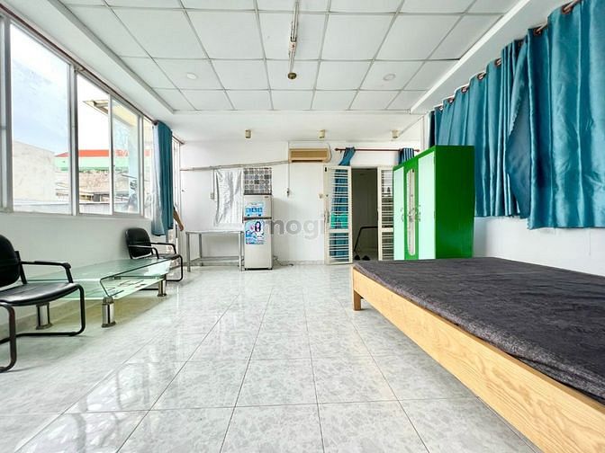 Hình ảnh Ban Công Cực Rộng Gần CV Lê Thị Riêng, Giáp Q10, Q3, Tân Bình, Full Nt