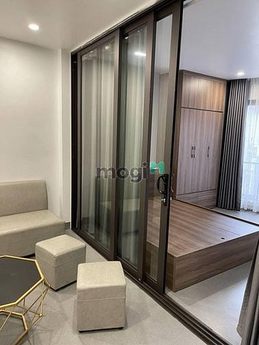Hình ảnh Cho thuê phòng Bến Vân Đồn ban công ở Quận 4 gần cầu Callmette