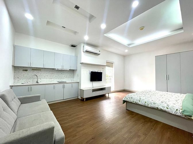 Hình ảnh CHDV ban công full nội thất ngay trung tâm quận 3