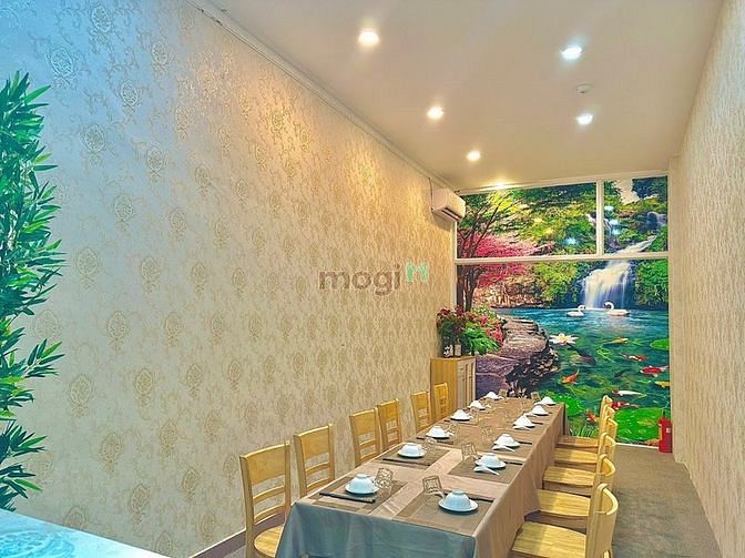 Hình ảnh Cho thuê mặt bằng vỉa hè rộng 10m Ngay nguyễn cư trinh, Quận 1