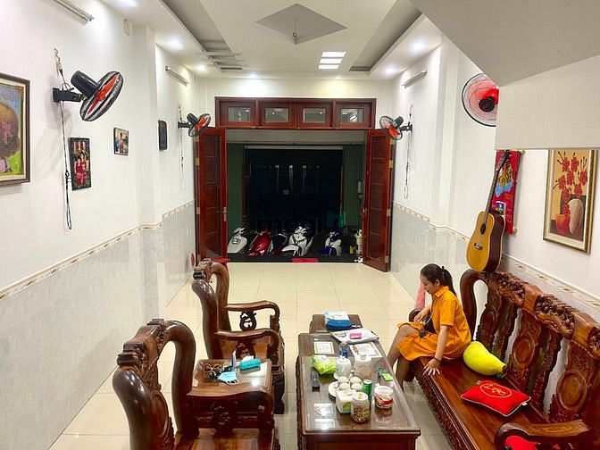 Hình ảnh Bán nhà hẻm 8m Sư Vạn Hạnh 6 tầng 45m2 chỉ 9.4 tỷ