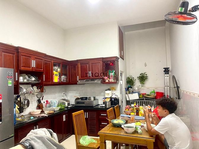 Hình ảnh Bán nhà hẻm 8m Sư Vạn Hạnh 6 tầng 45m2 chỉ 9.4 tỷ