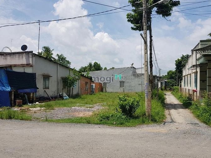 Hình ảnh Bán gấp lô đất 2MT 310m2, Hòa Thành, Tây Ninh, Giá 950 Triệu.