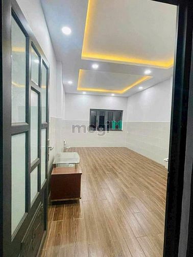 Hình ảnh Nhà 2 lầu 4 phòng ngủ - Đường số 8 (gần Lê Văn Quới)
