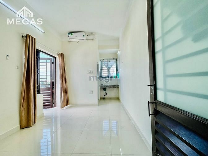 Hình ảnh Cho Thuê Studio Ban công Thoáng- Diện tích 30m2  Ngay Trần Bá Giao