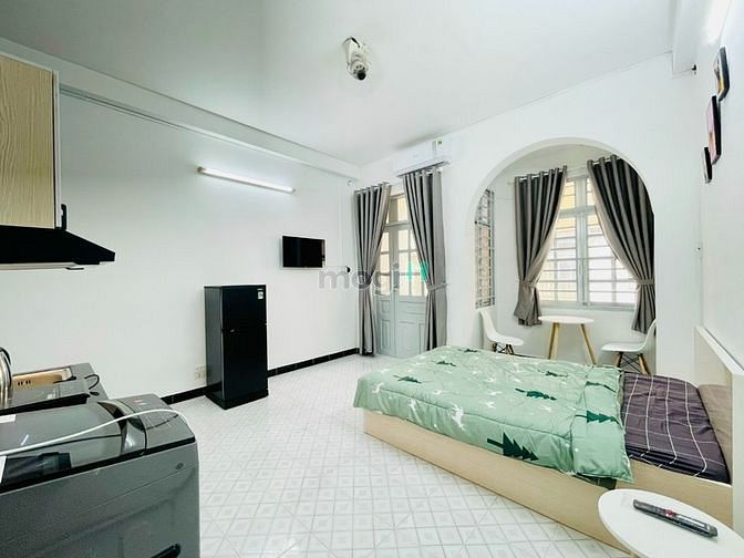 Hình ảnh Studio full nội thất bancol lớn 40m2 gần Chung cư Hà Đô